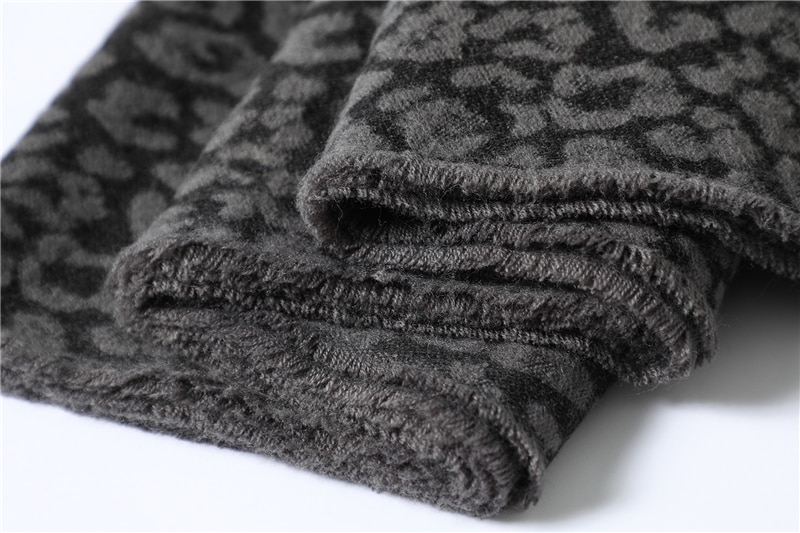 Women's Leopard Print Winter Scarf
