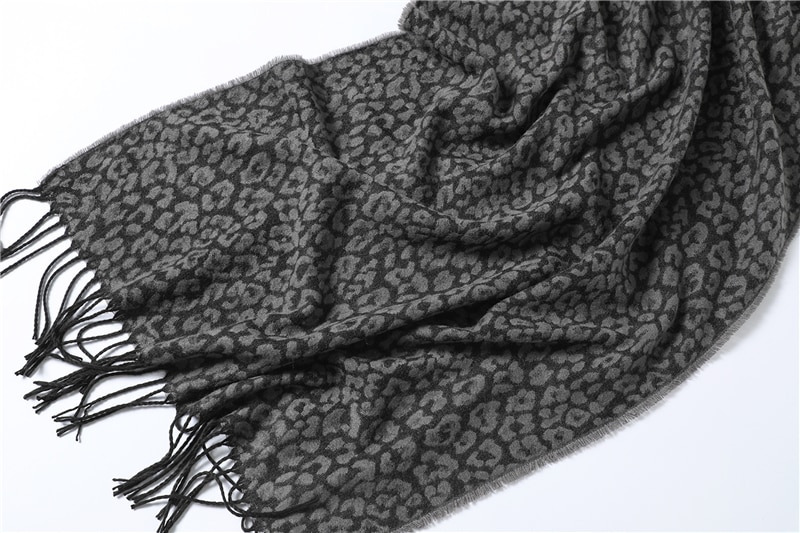 Women's Leopard Print Winter Scarf