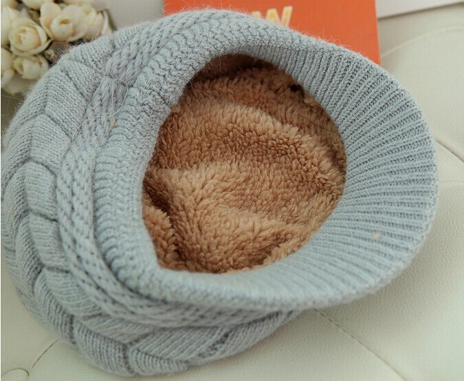 Women's Knitted Winter Cap